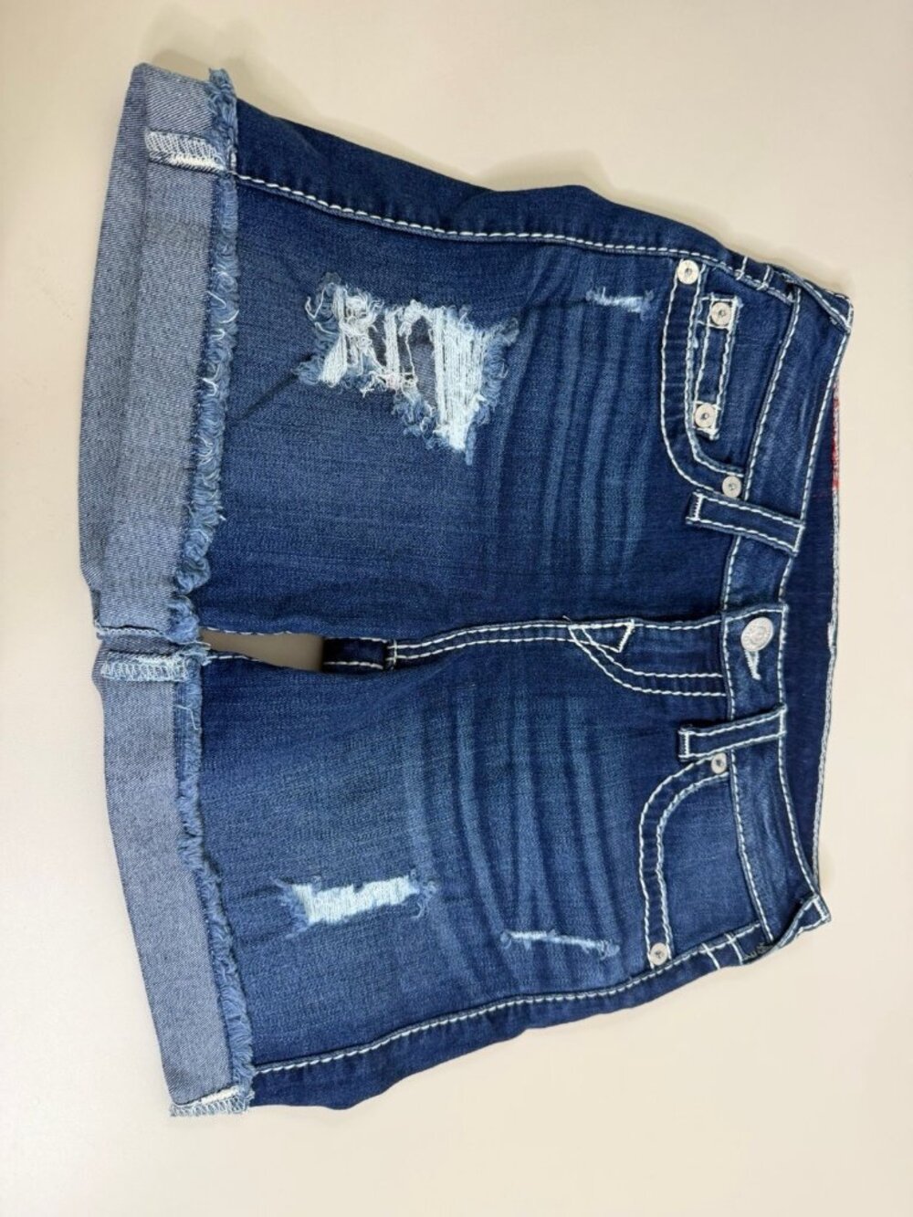 True Religion Sz 26 (Actual 28x5) Mid Cut Off Roll Short Distressed Denim EUC